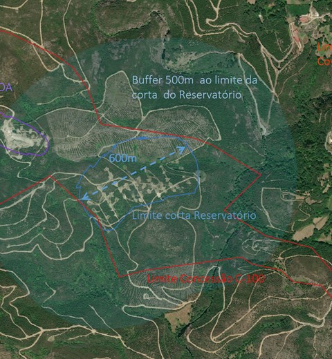 Dimensões das áreas de exploração do Grandão e do Reservatório e as suas posições em relação às aldeias locais​ thumbnail image